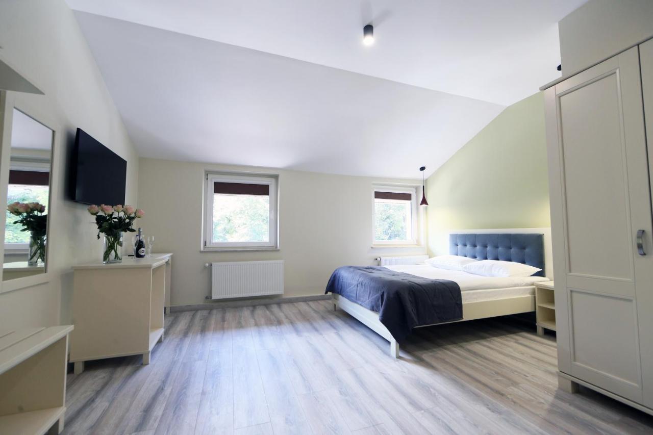 Hotel Golden Lemon Готель Золотий Лимон Leopoli Esterno foto