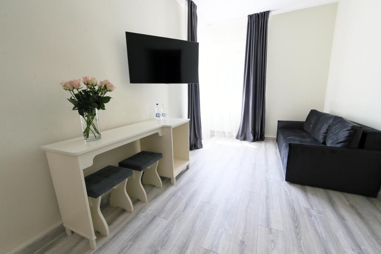 Hotel Golden Lemon Готель Золотий Лимон Leopoli Esterno foto
